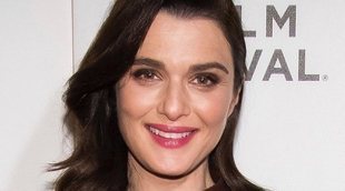 Rachel Weisz presume de incipiente tripita en la alfombra roja tras anunciar su embarazo de Daniel Craig