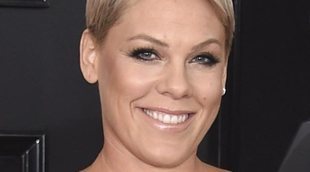 Pink responde a un 'hater' que se ríe de su edad y su aspecto físico