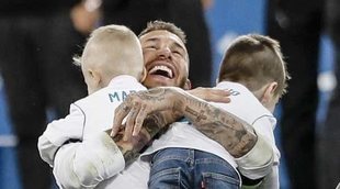 Sergio Ramos, pletórico celebrando la Champions 2018 con Pilar Rubio y sus hijos Sergio y Marco