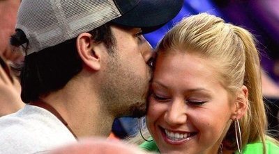 Enrique Iglesias habla de la paternidad: "La verdadera superheroína es Anna Kournikova"