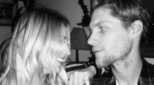 Kaley Cuoco ('The Bing Bang Theory') y Karl Cook se han casado seis meses después de haberse comprometido