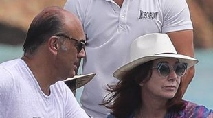 Ana Rosa Quintana ya disfruta de sus vacaciones en Formentera junto a Juan Muñoz