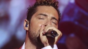 David Bisbal luce alianza de casado en los escenarios tras darse el 'sí, quiero' con Rosanna Zanetti