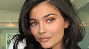 Kylie Jenner comparte un bonito y tierno vídeo de su hija Stormi gateando