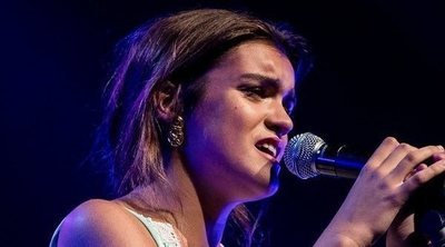 Amaia Romero triunfa sobre el escenario del Teatro Real y se atreve a versionar 'Felices los 4'