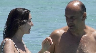 Ana Rosa Quintana y Juan Muñoz retoman sus vacaciones tras la detención del empresario