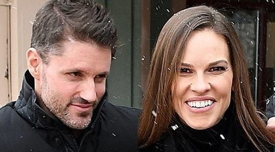 Hilary Swank se ha casado en secreto con Philip Schneider tras dos años de relación