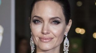 Angelina Jolie despide a su abogada con la finalidad de dejar de ser la mala en el divorcio con Brad Pitt