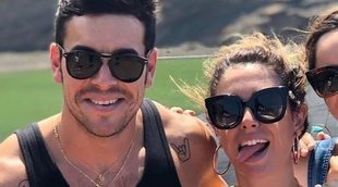 Mario Casas y Blanca Suárez disfrutan de unas vacaciones con amigos en Lanzarote