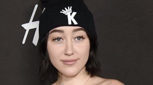 Noah Cyrus vende sus lágrimas tras romper su romance con Lil Xan por 12 mil dólares