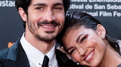 Úrsula Corberó y Chino Darín, pura complicidad en la alfombra roja del Festival de San Sebastián