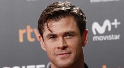 Chris Hemsworth acapara todas las miradas en el Festival de San Sebastián sin Elsa Pataky