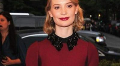 Mia Wasikowska y Zoe Aggeliki se disputan uno de los papeles más importantes de la película 'En llamas'