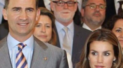 Los Príncipes Felipe y Letizia comienzan su visita a Girona con un almuerzo de trabajo