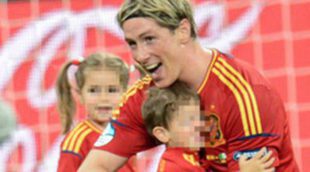 Los hijos de Fernando Torres y Pepe Reina roban protagonismo a sus padres tras la victoria de España en la Eurocopa 2012