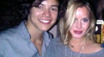 Harry Styles de One Direction niega estar saliendo con la actriz Caggie Dunlop