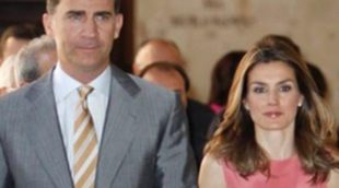 Los Príncipes Felipe y Letizia apoyan el español en la reunión anual de directores del Instituto Cervantes