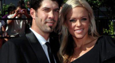 La campeona olímpica Jennie Finch espera su tercer hijo