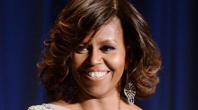 De la graduación de su hija a su primer beso con Obama: así es 'Becoming, el libro de Michelle Obama