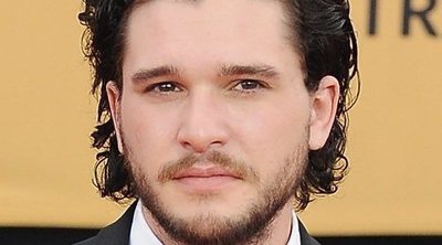 Kit Harington niega haber sido infiel a Rose Leslie tras filtrarse unas fotografías en las que sale desnudo