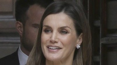 La Reina Letizia se va de compras con Eva Fernández