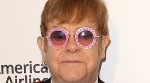 Los fans de Elton John, enfadados por cancelar un concierto