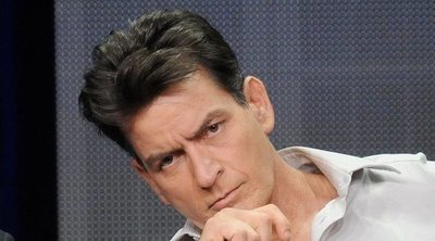 Charlie Sheen celebra que lleva un año libre de drogas y alcohol