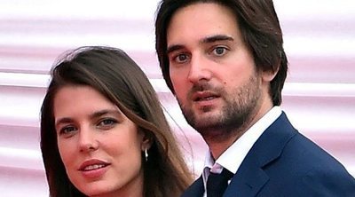 Carlota Casiraghi y Dimitri Rassam llevan a su hijo Balthazar al hospital