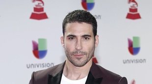 Miguel Ángel Silvestre encuentra un motivo para sonreír tras la muerte de su padre antes de Navidad