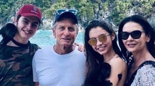 Catherine Zeta-Jones y Michael Douglas celebran fin de año en el 'paraíso' junto a sus hijos