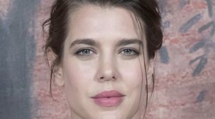 Carlota Casiraghi y Dimitri Rassam desmienten su ruptura en un comunicado y amenazan con acciones legales