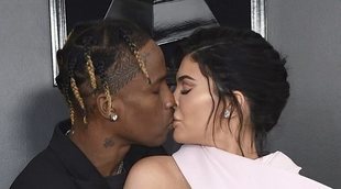 Kylie Jenner y Travis Scott, Cardi B y Offset y JLo y Alex Rodríguez, derroche de amor en los Grammy 2019