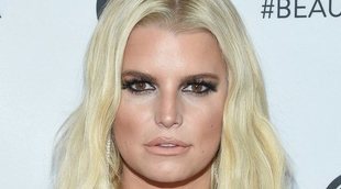 Jessica Simpson rompe el váter de su casa estando embarazada de 8 meses