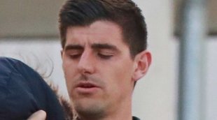 Thibaut Courtois pierde los nervios y ataca a un paparazzi que le seguía