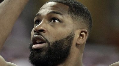 Tristan Thompson ya se deja ver públicamente con su nueva novia ajeno al drama Kardashian-Woods