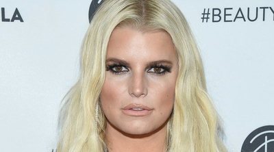 Jessica Simpson se convierte en madre por tercera vez