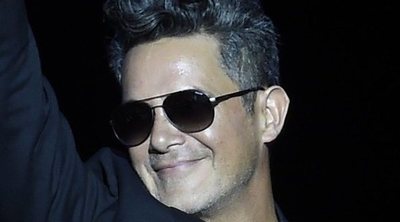 Alejandro Sanz cancela la promoción de su último disco por una neumonía