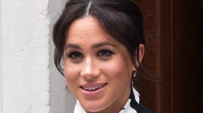 Meghan Markle rechaza a los médicos de la Reina Isabel II para el nacimiento de su bebé