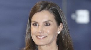 El motivo por el que la Reina Letizia volvió a ponerse la blusa de lunares del rifirrafe con la Reina Sofía en Palma