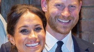 El Príncipe Harry y Meghan Markle hacen balance del baby shower solidario y se refieren a su hijo como 'Baby Sussex'