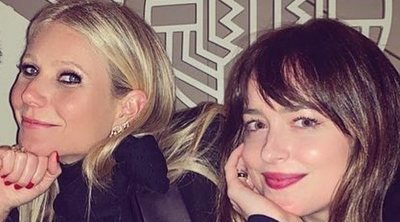 Gwyneth Paltrow se va de cena con Dakota Johnson, la actual novia de su exmarido Chris Martin