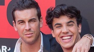 Mario Casas y Óscar Casas, contentos y enamorados, hablan de sus novias en la presentación de 'Instinto'