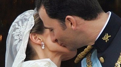 El Rey Juan Carlos, el único conocedor de la amenaza que había sobre la boda de Felipe y Letizia