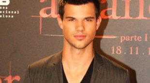 Taylor Lautner y Ashley Benson despiertan rumores de relación tras salir a cenar juntos