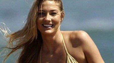 La novia de Michael Phelps, Megan Rossee, de vacaciones en las playas de Santa Mónica