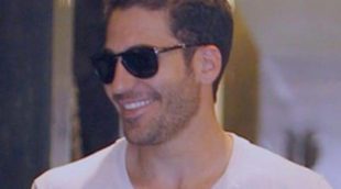 Miguel Ángel Silvestre disfruta de unas compras en la Milla de Oro de Madrid sin Blanca Suárez