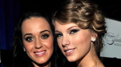 Katy Perry y Taylor Swift entierran el hacha de guerra con unas galletitas de la paz