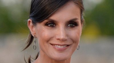 La Reina Letizia llega a Mallorca antes de tiempo por una promesa y su amor al cine