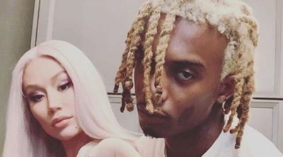 Iggy Azalea podría haberse comprometido con Playboi Carti tras subir un vídeo de un enorme anillo