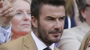 David Beckham vuelve a ser el más elegante en Wimbledon acompañado de su madre